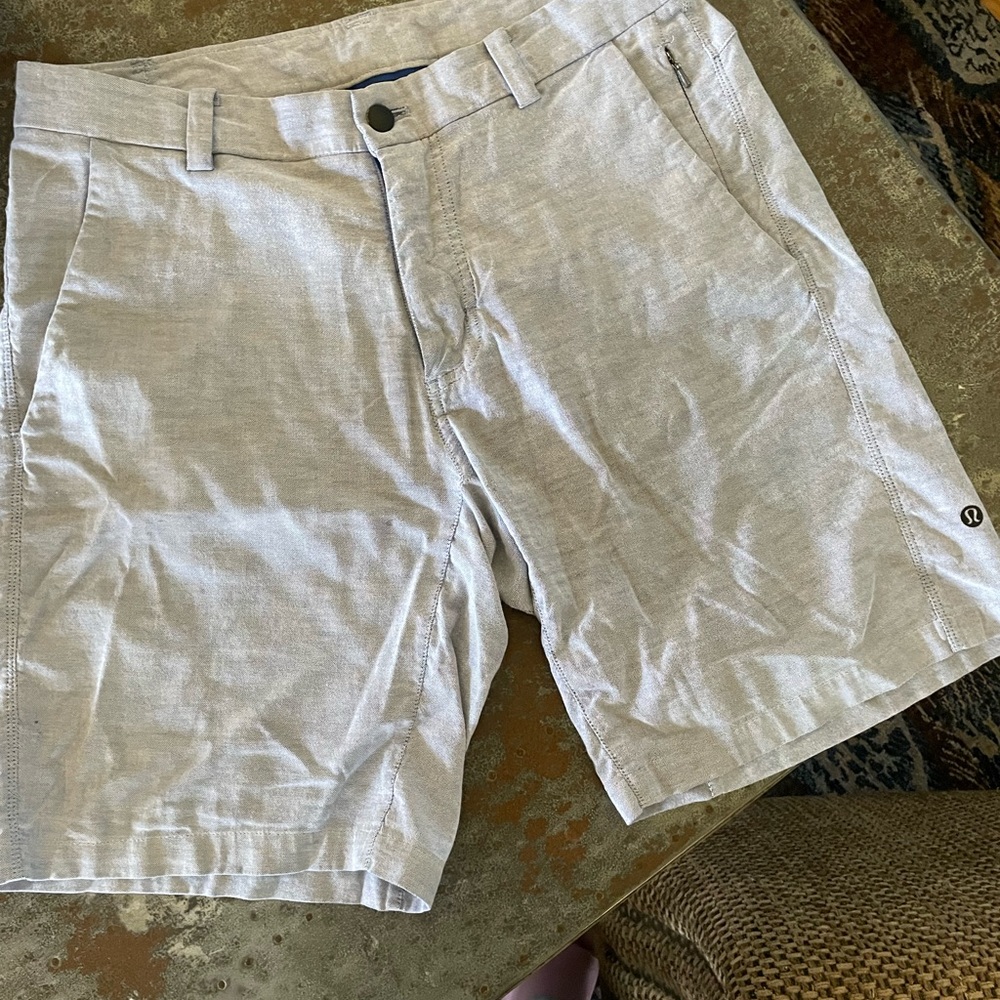 Men’s light blue denim shorts Lululemon